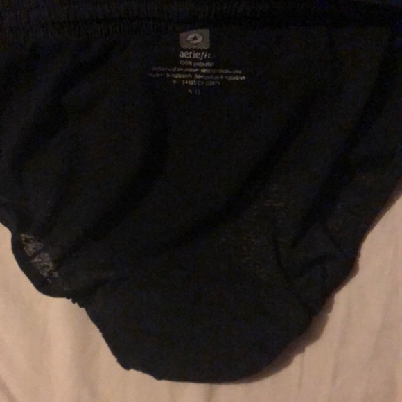 Aerie Fit Running Shorts FREE WITH PURCHASE - Picture 5 of 6